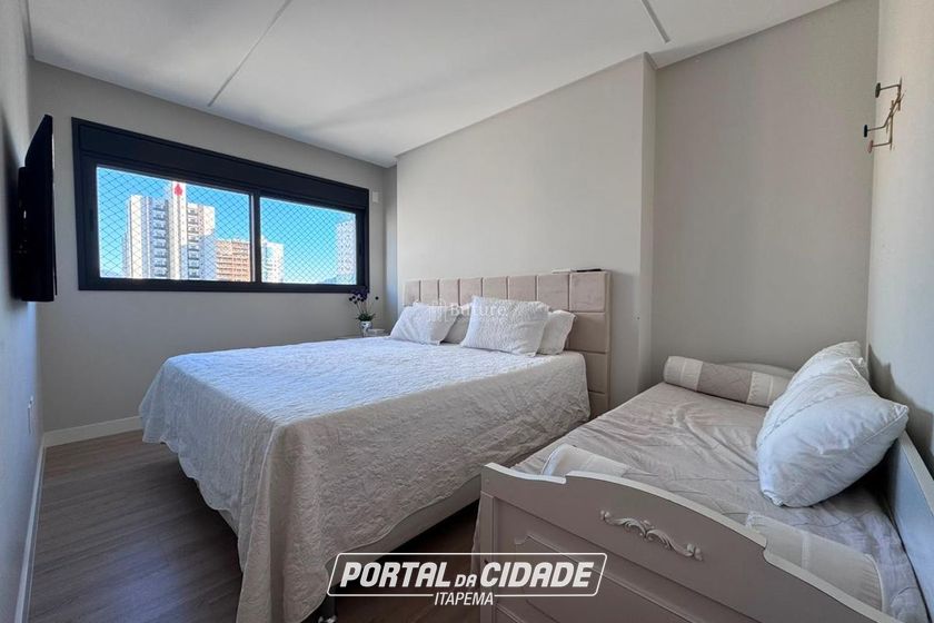 Apartamento &agrave; venda - 222m&sup2; - Centro