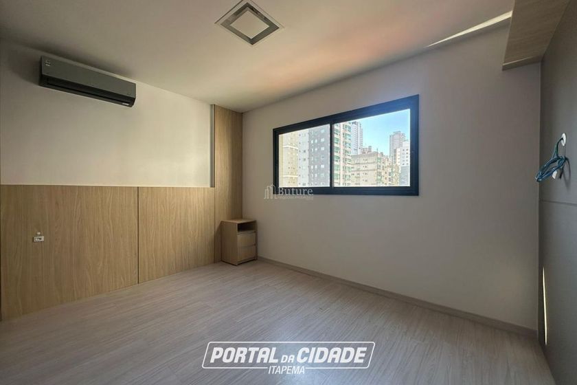 Apartamento &agrave; venda - 95m&sup2; - Meia Praia