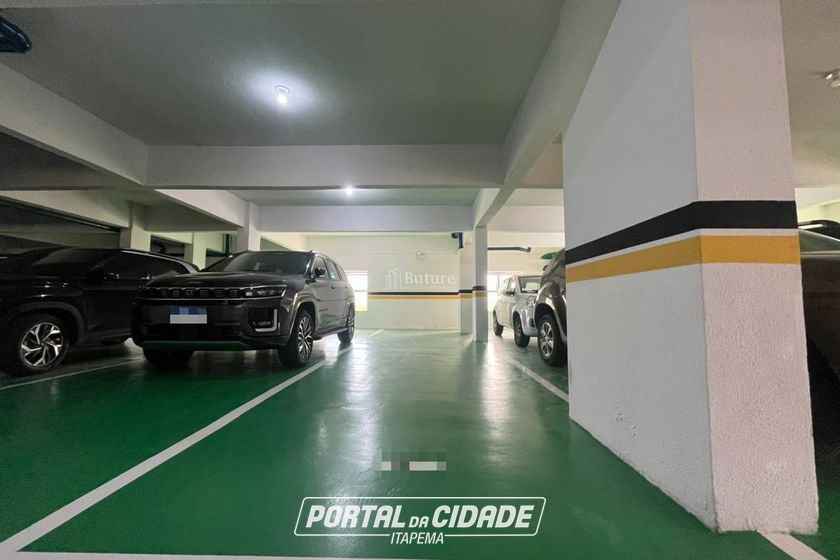Apartamento &agrave; venda - 85m&sup2; - Meia Praia