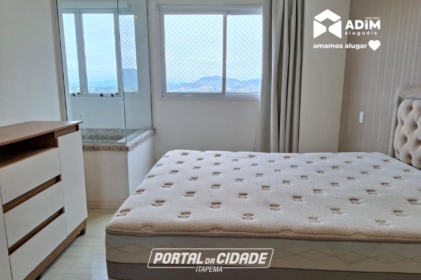 Apartamento para alugar - 134m&sup2; - Meia Praia
