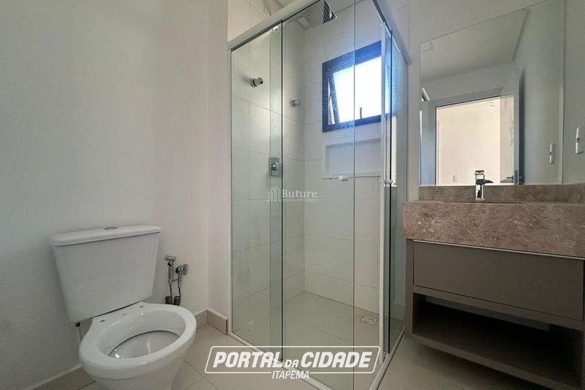 Apartamento &agrave; venda - 95m&sup2; - Meia Praia