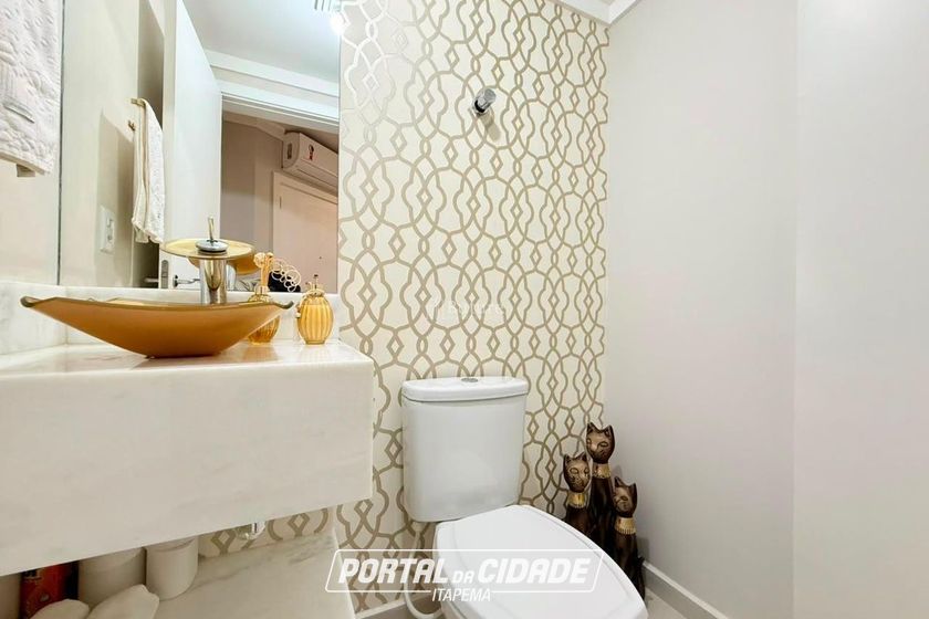 Apartamento &agrave; venda - 120m&sup2; - Meia Praia