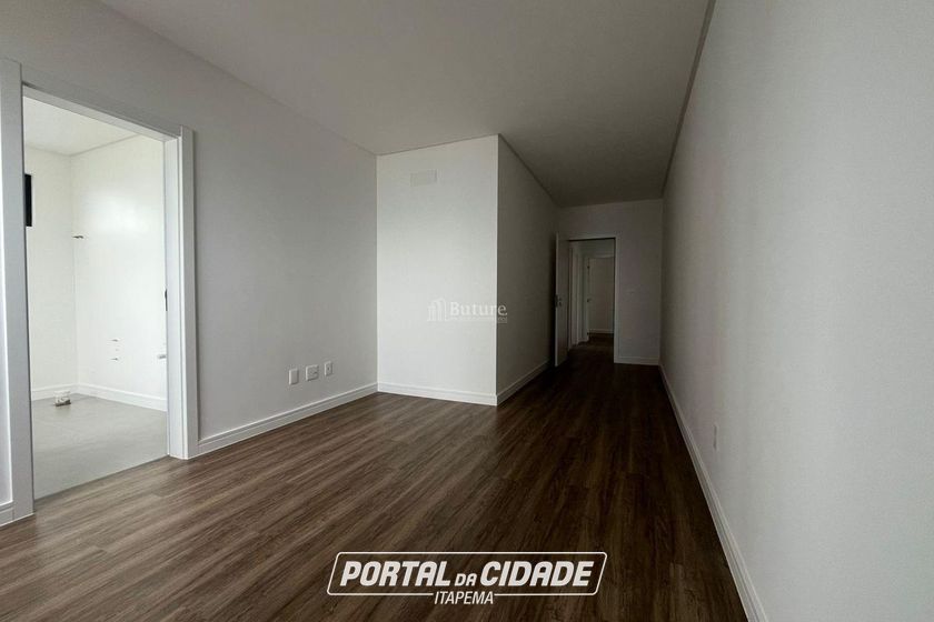 Apartamento &agrave; venda - 207m&sup2; - Meia Praia