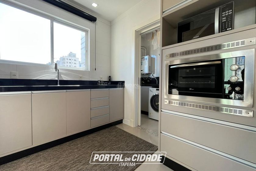 Apartamento &agrave; venda - 159m&sup2; - Meia Praia