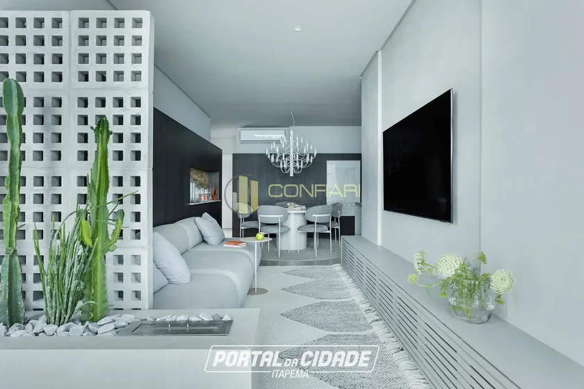 Apartamento &agrave; venda - 128m&sup2; - Meia Praia