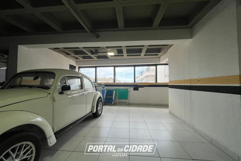 Apartamento &agrave; venda - 200m&sup2; - Meia Praia