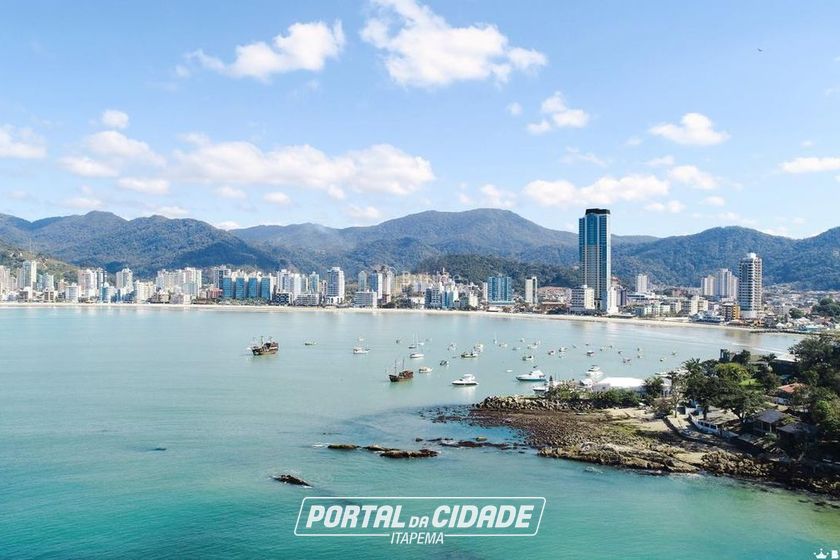 Apartamento &agrave; venda - 180m&sup2; - Centro