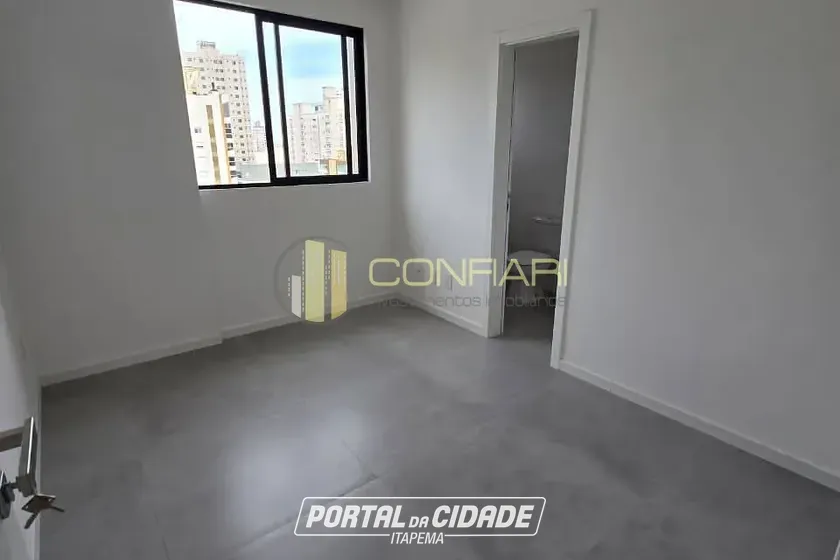 Apartamento &agrave; venda - 105m&sup2; - Meia Praia