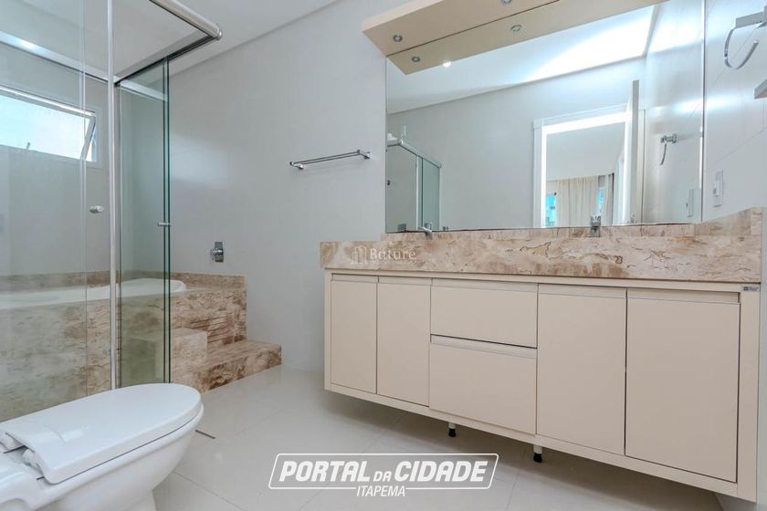 Apartamento &agrave; venda - 270m&sup2; - Meia Praia