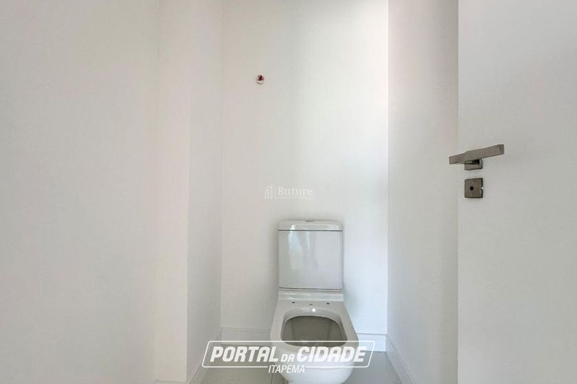 Apartamento &agrave; venda - 159m&sup2; - Meia Praia