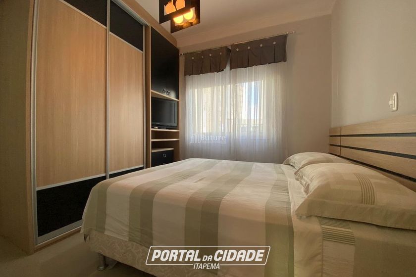 Apartamento &agrave; venda - 143m&sup2; - Meia Praia