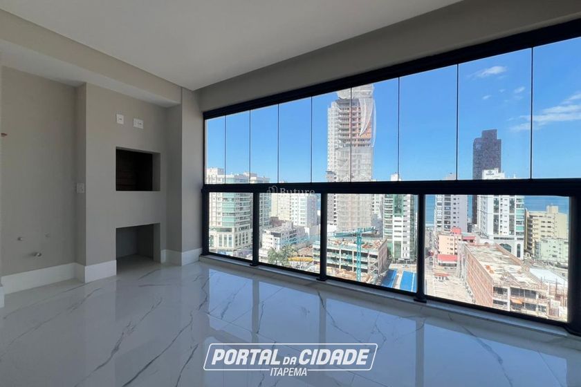 Apartamento &agrave; venda - 135m&sup2; - Centro