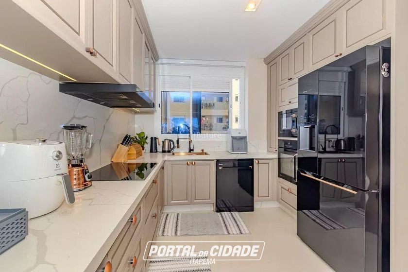Apartamento &agrave; venda - 180m&sup2; - Centro