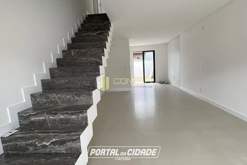 Sobrado &agrave; venda - 97m&sup2; - Morrinhos