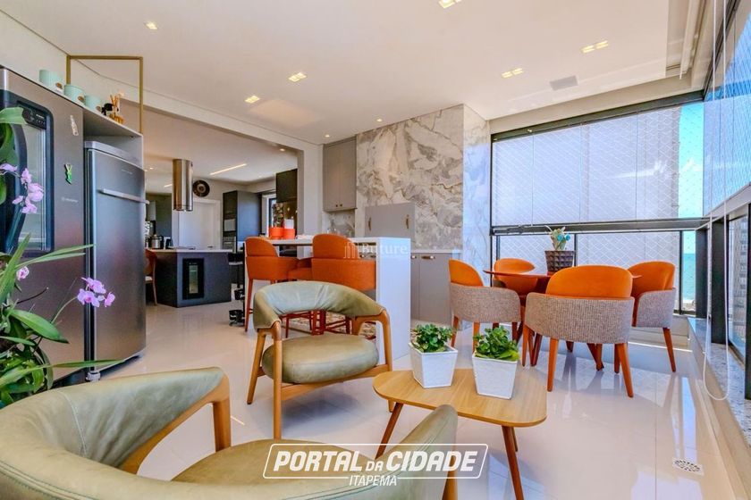 Apartamento &agrave; venda - 200m&sup2; - Meia Praia