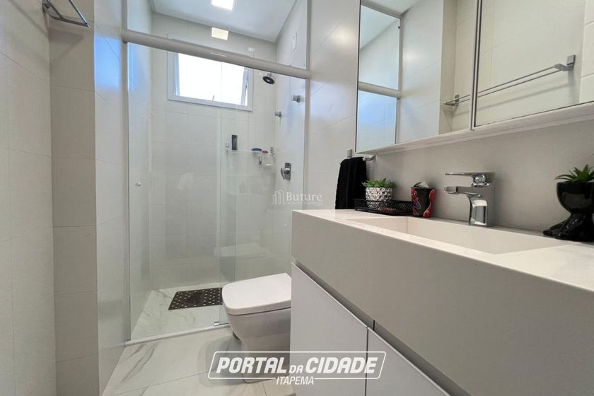 Apartamento &agrave; venda - 196m&sup2; - Meia Praia