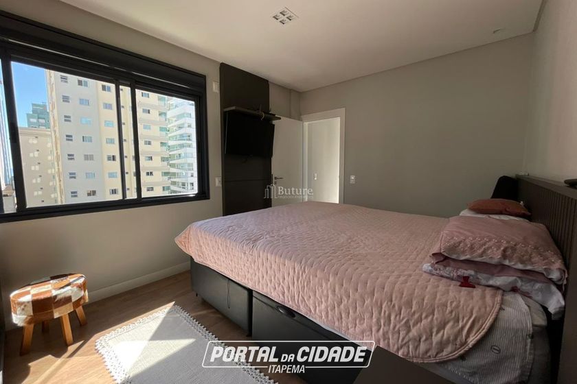 Apartamento &agrave; venda - 99m&sup2; - Meia Praia