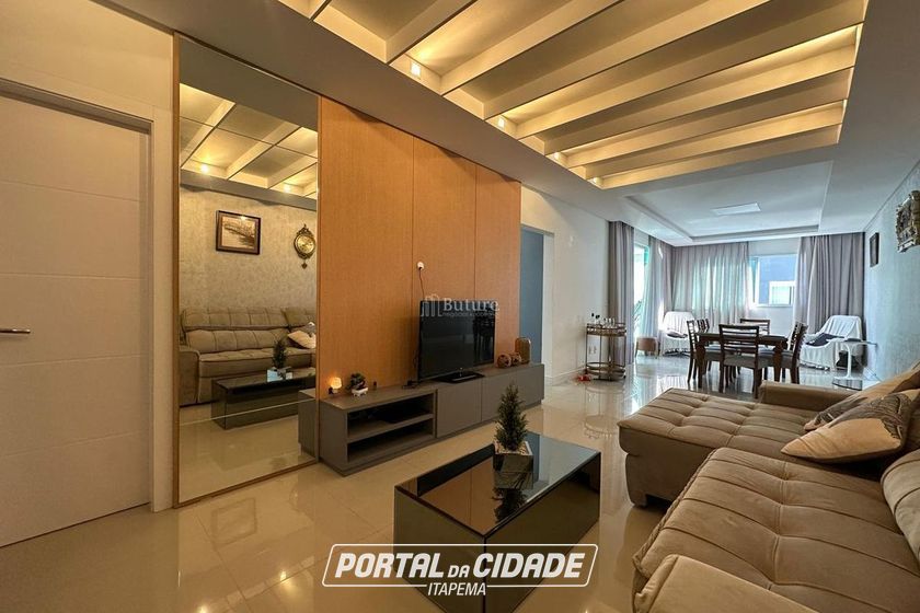 Apartamento &agrave; venda - 163m&sup2; - Meia Praia
