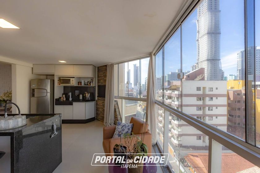 Apartamento &agrave; venda - Meia Praia