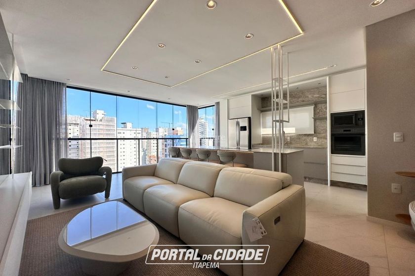Apartamento &agrave; venda - 1382m&sup2; - Meia Praia