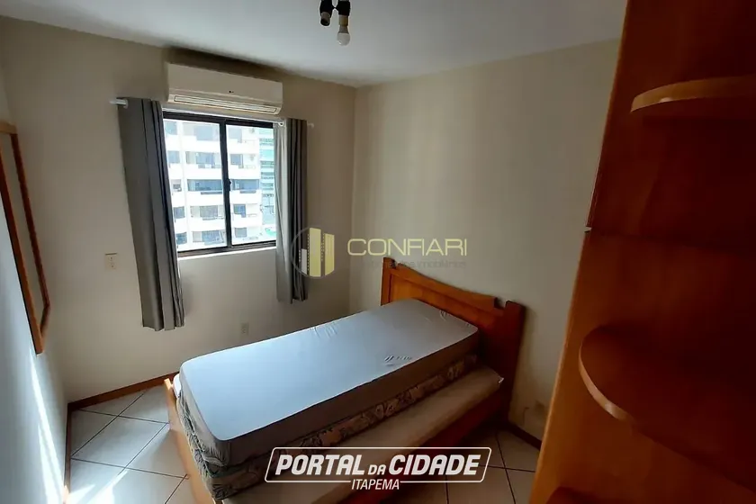 Apartamento para alugar - 163m&sup2; - meia praia