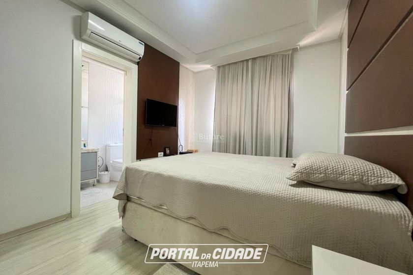 Apartamento &agrave; venda - 171m&sup2; - Meia Praia