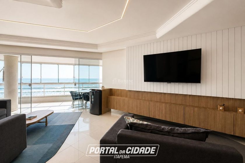 Apartamento &agrave; venda - 170m&sup2; - Meia Praia
