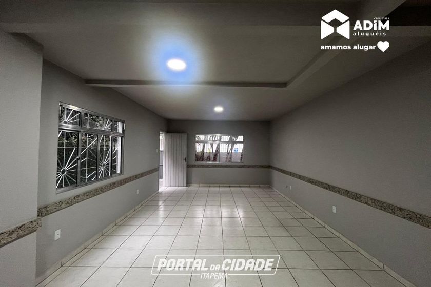 Casa para alugar - 211m&sup2; - Centro