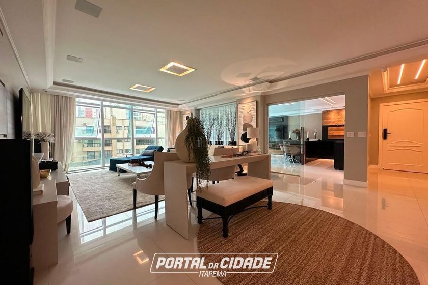 Apartamento &agrave; venda - 281m&sup2; - Meia Praia