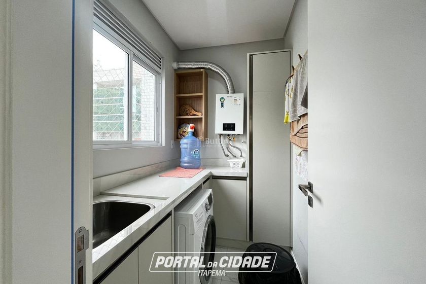 Apartamento &agrave; venda - 161m&sup2; - Meia Praia