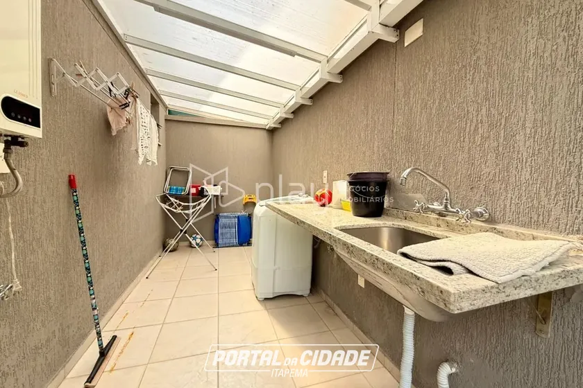 Apartamento &agrave; venda - 85m&sup2; - Meia Praia