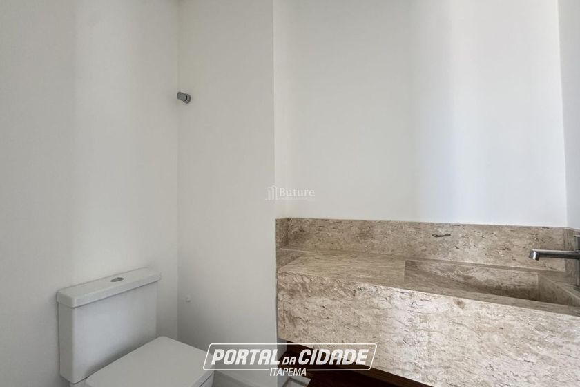 Apartamento &agrave; venda - 129m&sup2; - Meia Praia