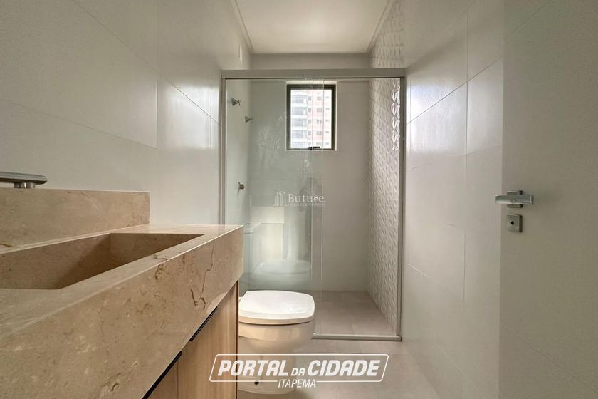 Apartamento &agrave; venda - 119m&sup2; - Meia Praia