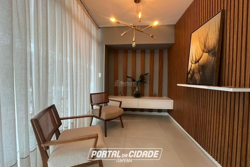 Apartamento &agrave; venda - 118m&sup2; - Meia Praia