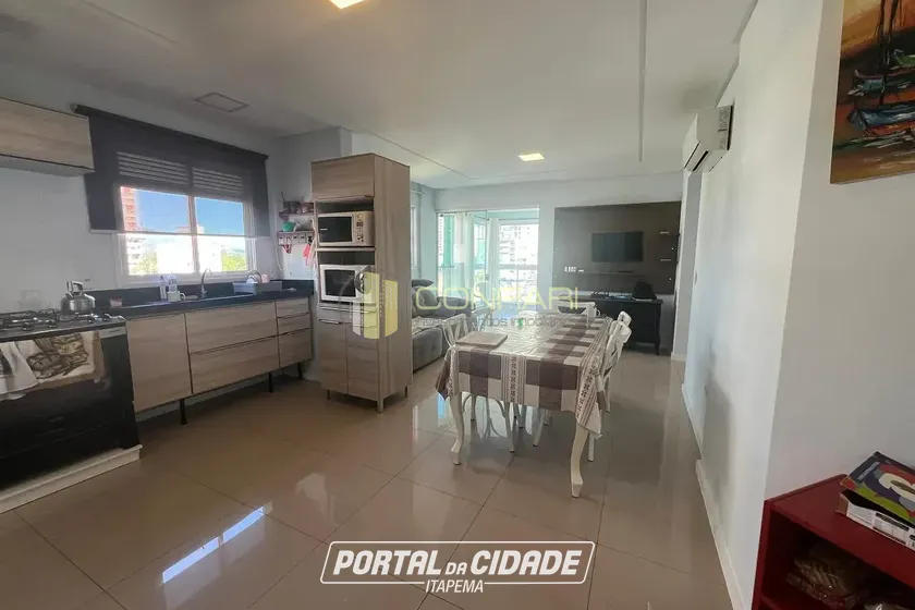 Apartamento para alugar - 80m&sup2; - Meia praia