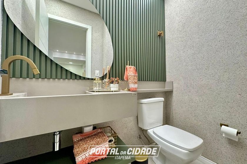 Apartamento &agrave; venda - 119m&sup2; - Meia Praia