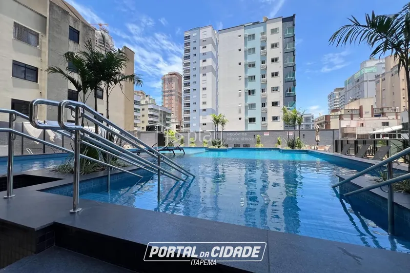 Apartamento &agrave; venda - 207m&sup2; - Meia Praia