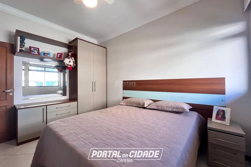 Apartamento &agrave; venda - 170m&sup2; - Meia Praia