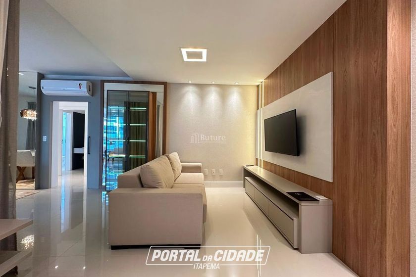Apartamento &agrave; venda - 167m&sup2; - Meia Praia