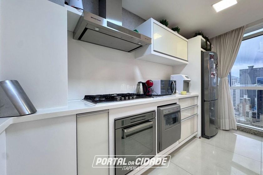 Apartamento &agrave; venda - 476m&sup2; - Meia Praia