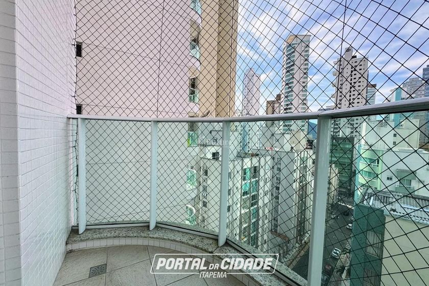 Apartamento &agrave; venda - 128m&sup2; - Centro