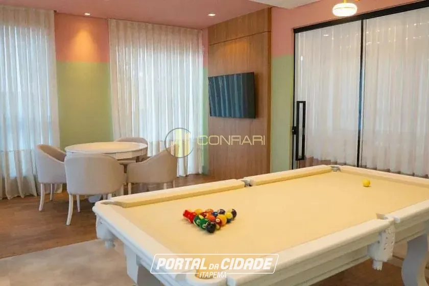 Apartamento para alugar - 127m&sup2; - Meia Praia