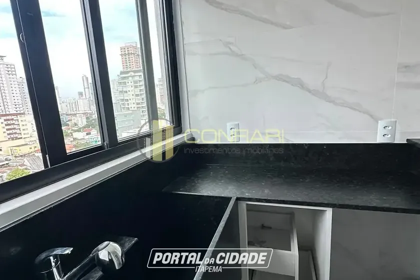 Apartamento para alugar - 118m&sup2; - meia praia
