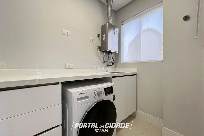 Apartamento &agrave; venda - 153m&sup2; - Meia Praia