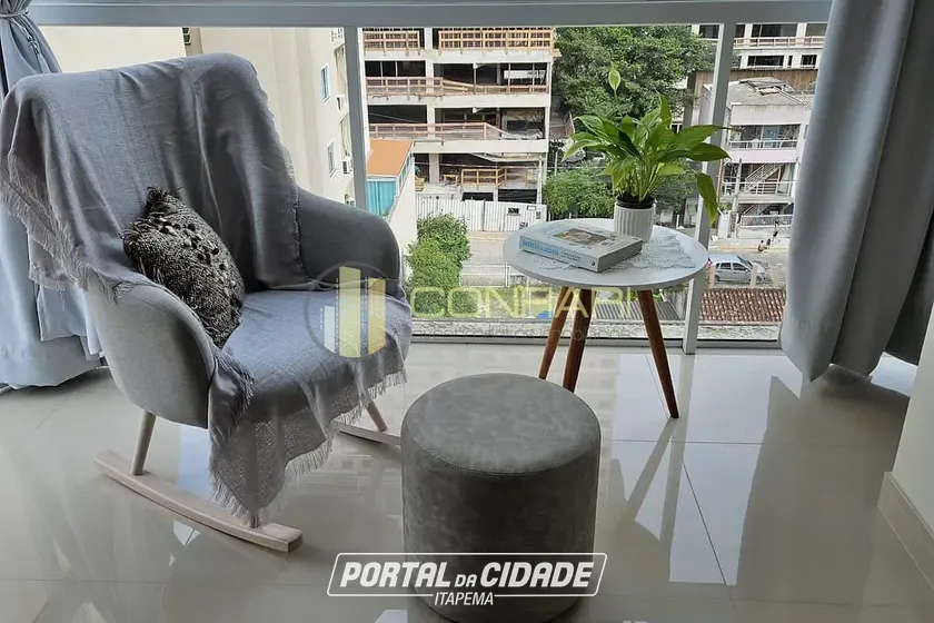 Apartamento &agrave; venda - 78m&sup2; - Meia Praia