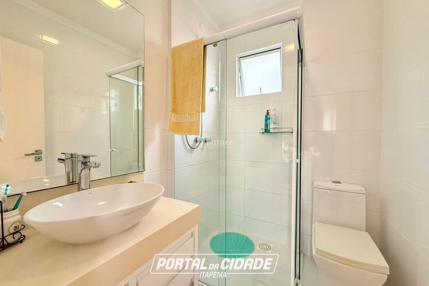 Apartamento &agrave; venda - 121m&sup2; - Meia Praia