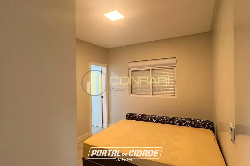 Apartamento para alugar - 180m&sup2; - Meia praia
