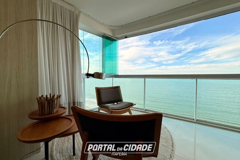 Apartamento &agrave; venda - 200m&sup2; - Meia Praia