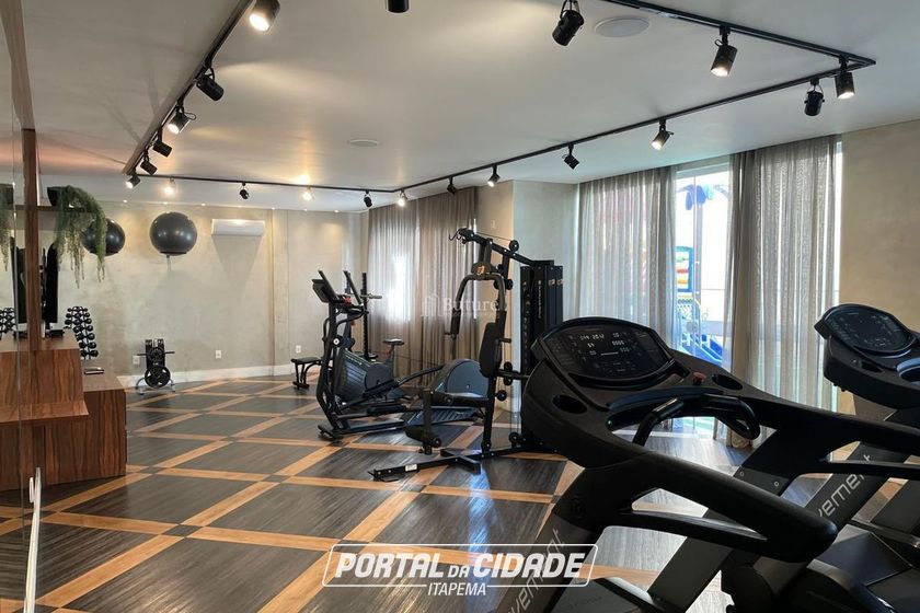 Apartamento &agrave; venda - 166m&sup2; - Meia Praia