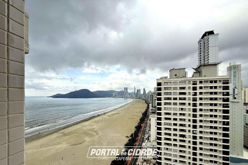 Apartamento &agrave; venda - 102m&sup2; - Centro